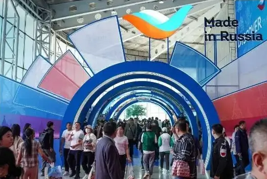 隐藏舞蹈含义的女