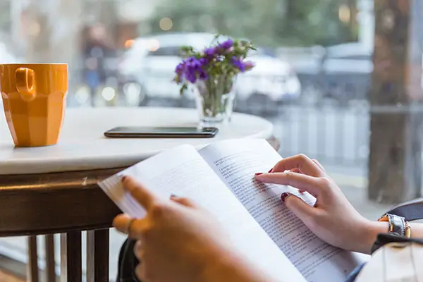 9月25号新闻周刊解读